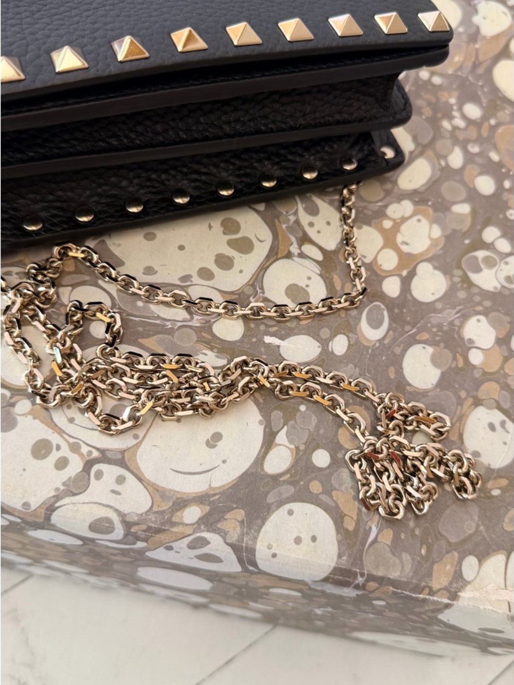Valentino ROCKSTUD BLACK Leather Crossbody - Picture 7 of 11
